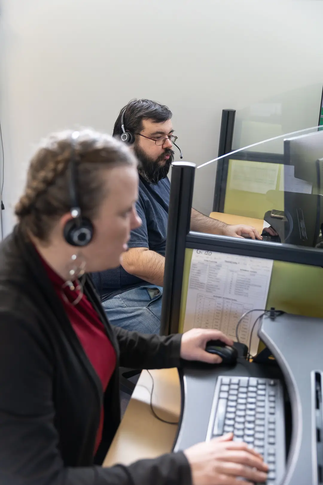 Oui, un secrétariat téléphonique pour professions médicales respecte des protocoles stricts de confidentialité et de protection des données. Les télésecrétaires sont formées aux exigences du secteur de la santé, garantissant un traitement sécurisé des informations patients.
